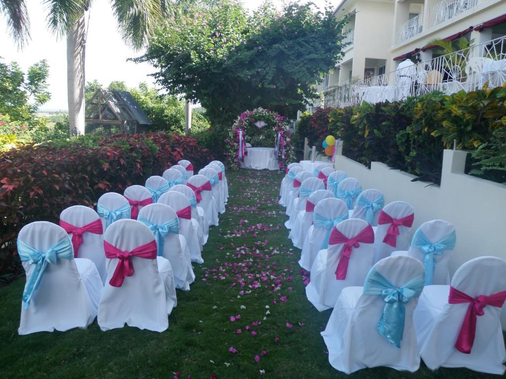 Hotel Relax Resort Montego Bay Exterior photo
